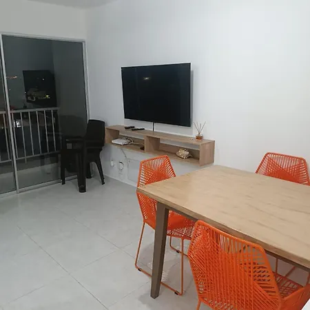 Familias Cerca De La Playa Y Sitios Turisticos * Cartagena