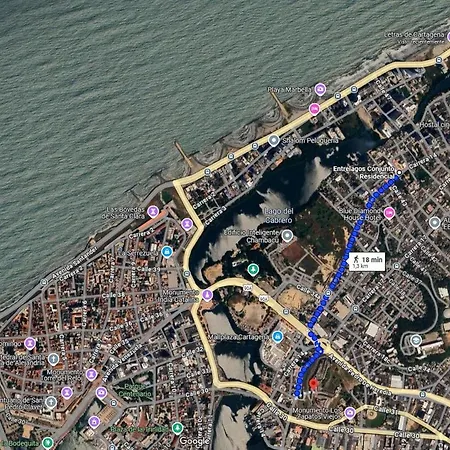 Familias Cerca De La Playa Y Sitios Turisticos * Cartagena